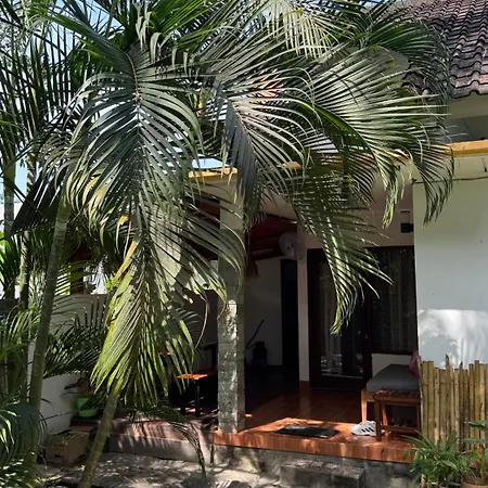 Kuta Lombok Main Road House Apartment
